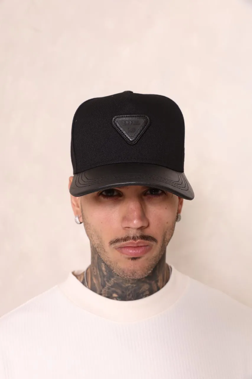 WhatsApp Image 2026-09-30 at 11.49.41 Boné Effel Snapback Preto - Imagem 1