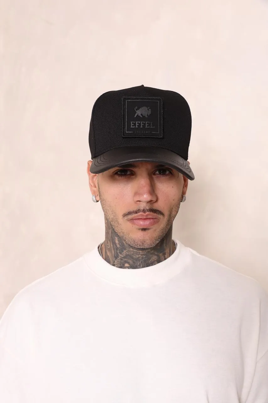 WhatsApp Image 2026-09-30 at 11.49.41 Boné Effel Snapback Preto - Imagem 1
